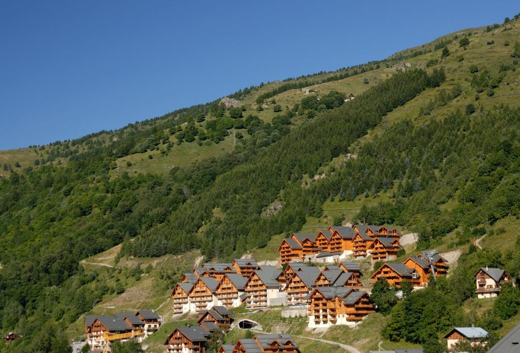 Residence Odalys Le Hameau Et Les Chalets De La Vallee D'Or Valloire Exteriér fotografie